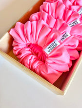 Load image into Gallery viewer, TEAM SPENCER SCRUNCHIE
